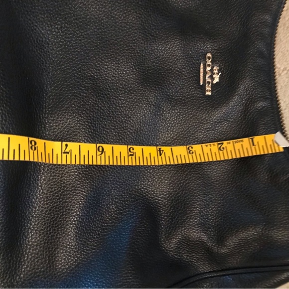 Coach black leather handbag - Picture 6 of 8